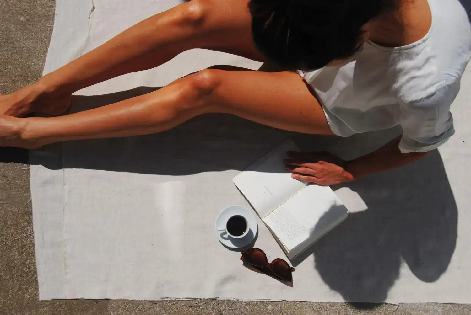 היתרונות של שיזוף בהתזה לעומת שיזוף טבעי