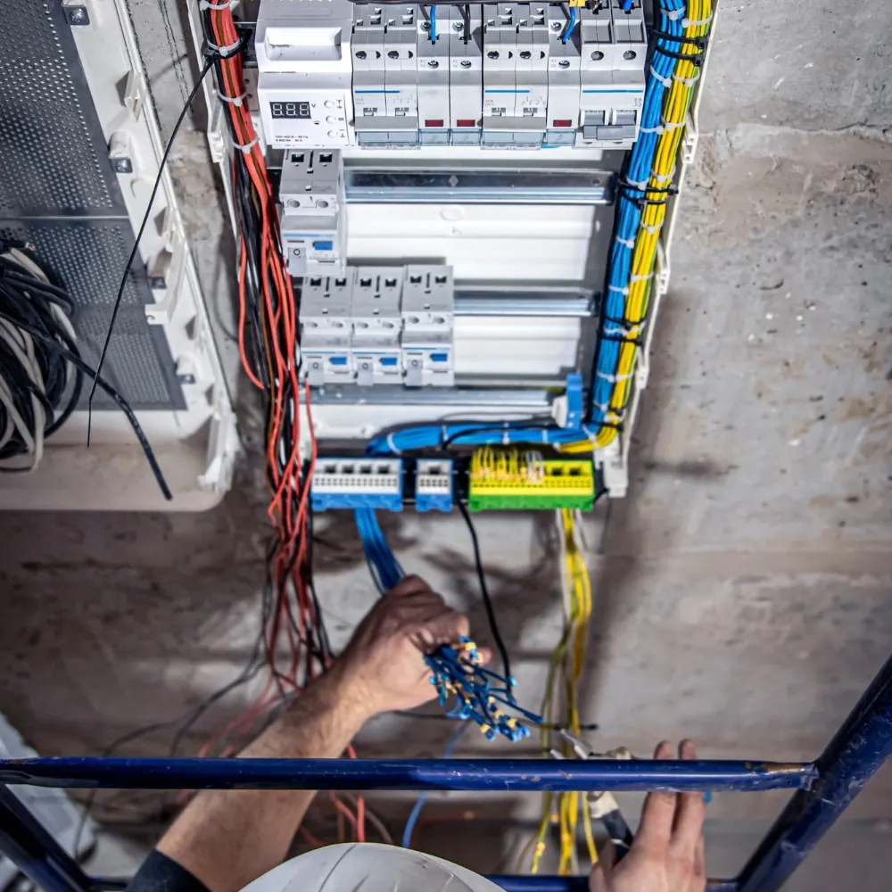 תשתיות חשמל לבית ולעסק