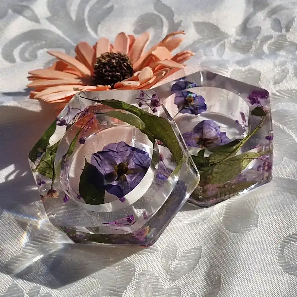 פמוטי משושה 