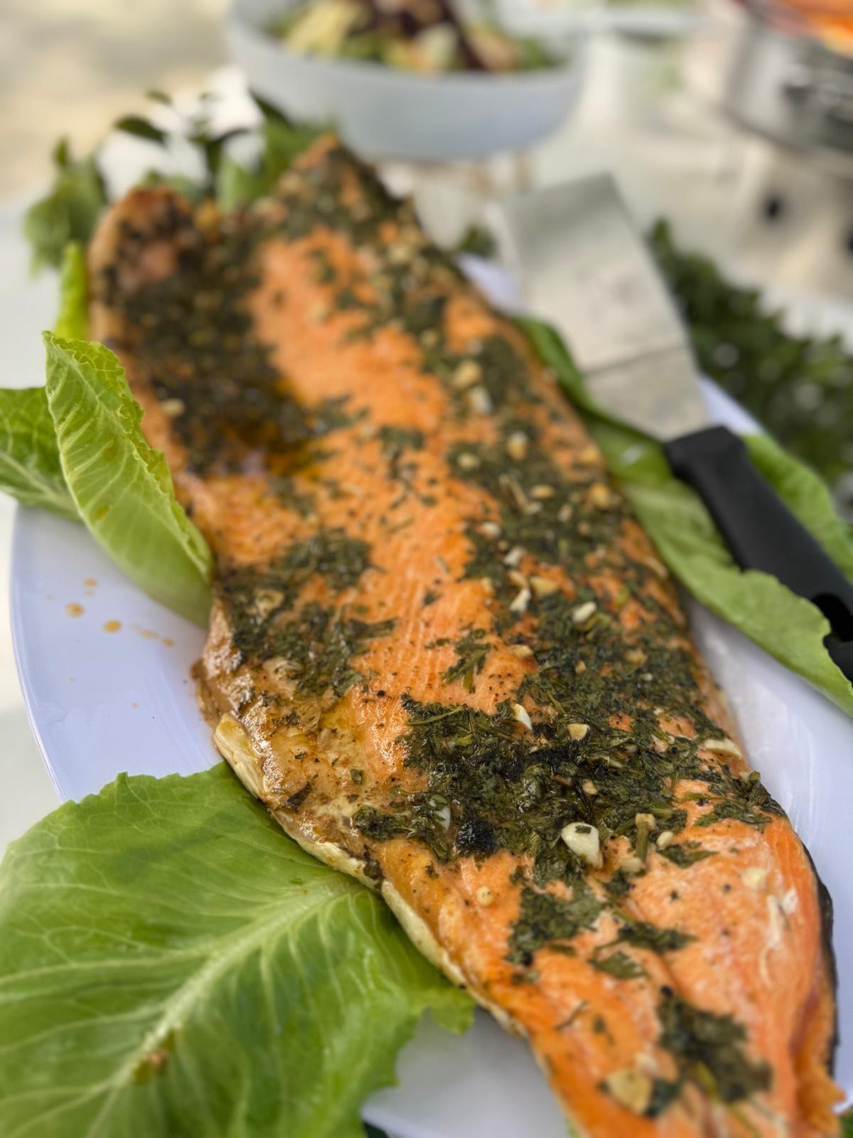 נתח סלמון שלם