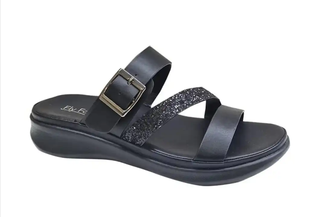 סנדלים עם 3 רצועות