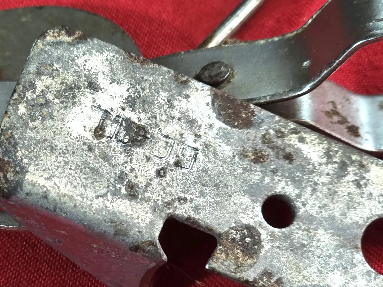 זוג פותחני קופסאות תוצרת ישראל שנות ה.50\60 לאספנים