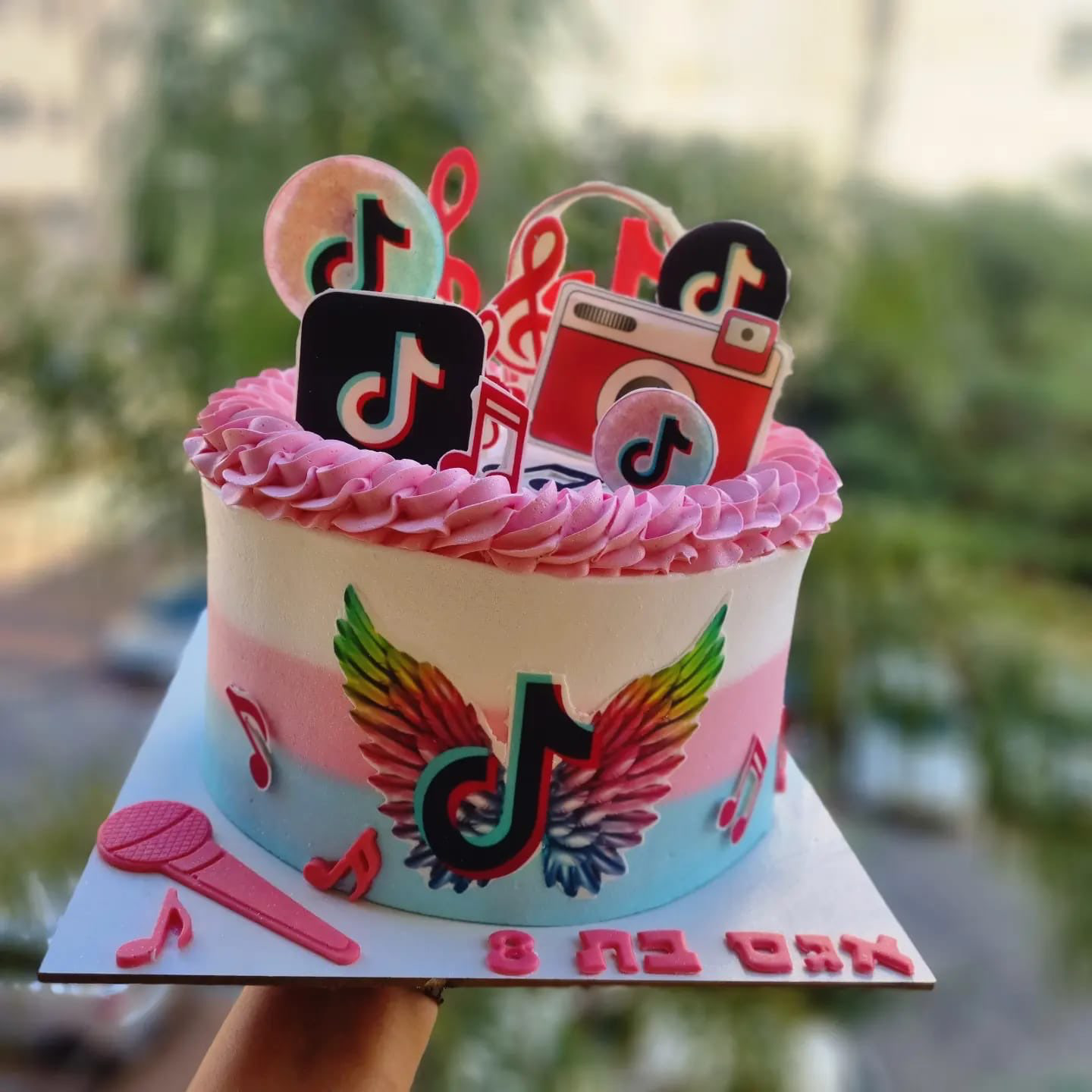 עוגה מעוצבת