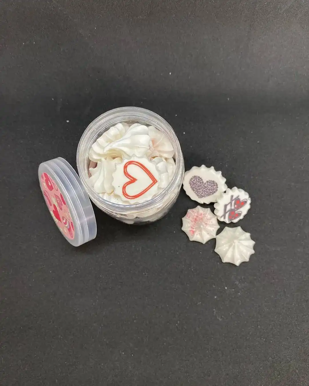 נשיקות ממותגות – מתנה אישית ומתוקה לכל אירוע