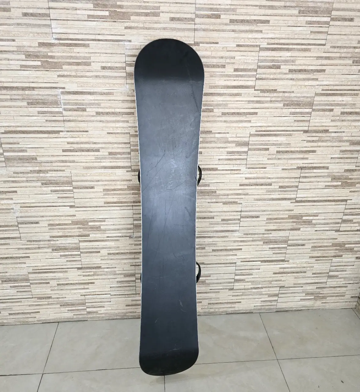 גלשן שלג(snowboard) הכולל בנדאז'ם(תופסני נעלים) זהו ציודספורט המיועד לגלישה במורדות הרים מושלגים דגםMT 59W TURL 159 XWN