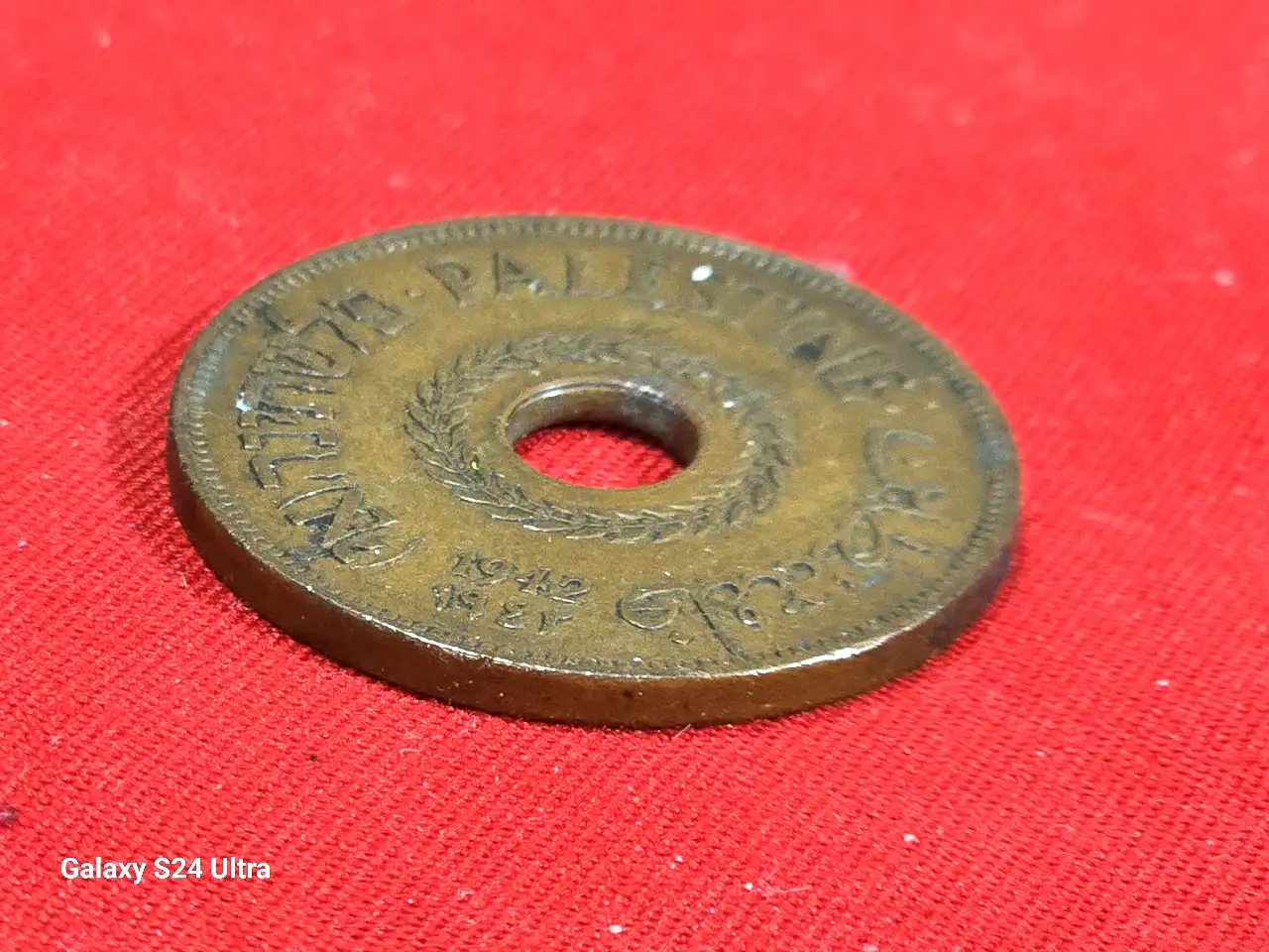 תאור הפריט: Palestine British Mandate 20 Mils 1942 КМ-5a, Bronze; Mintage 1.100.000; VF
