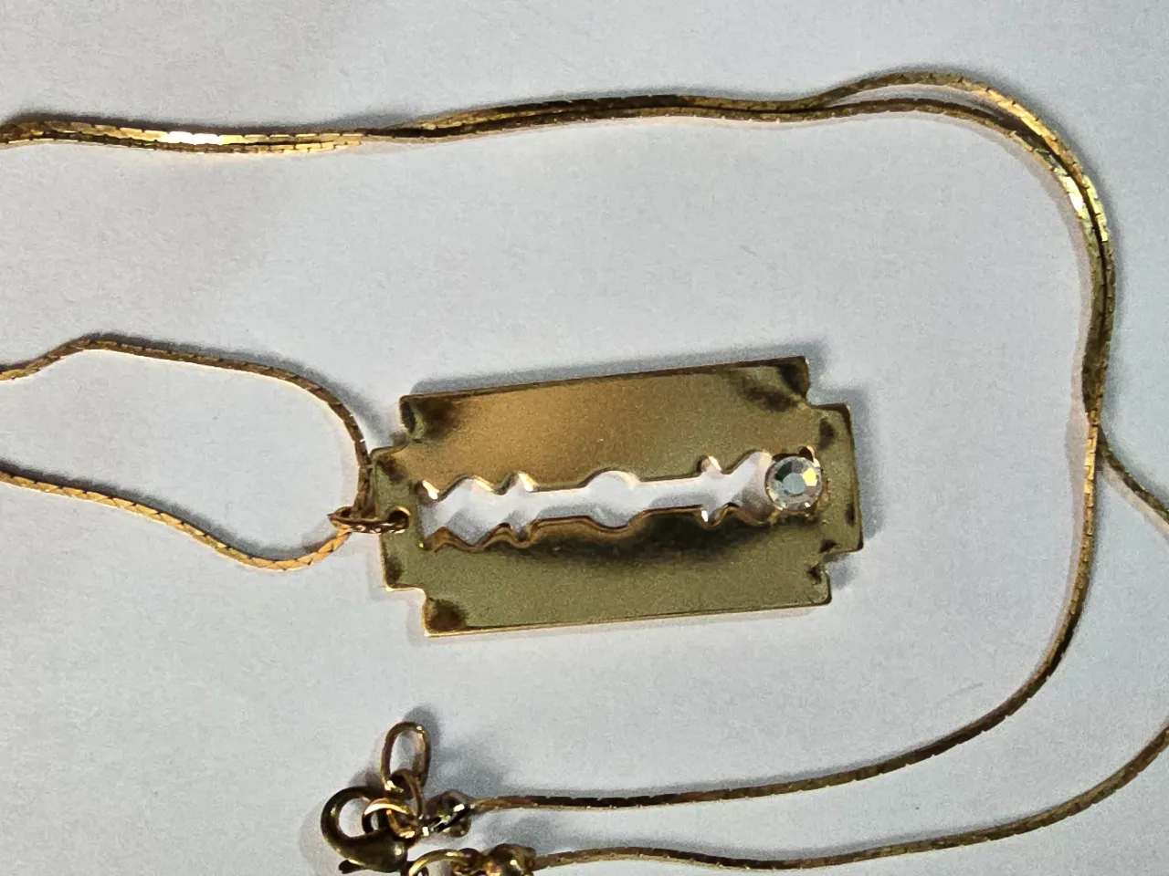 זוג שרשראות מענינות ויפות