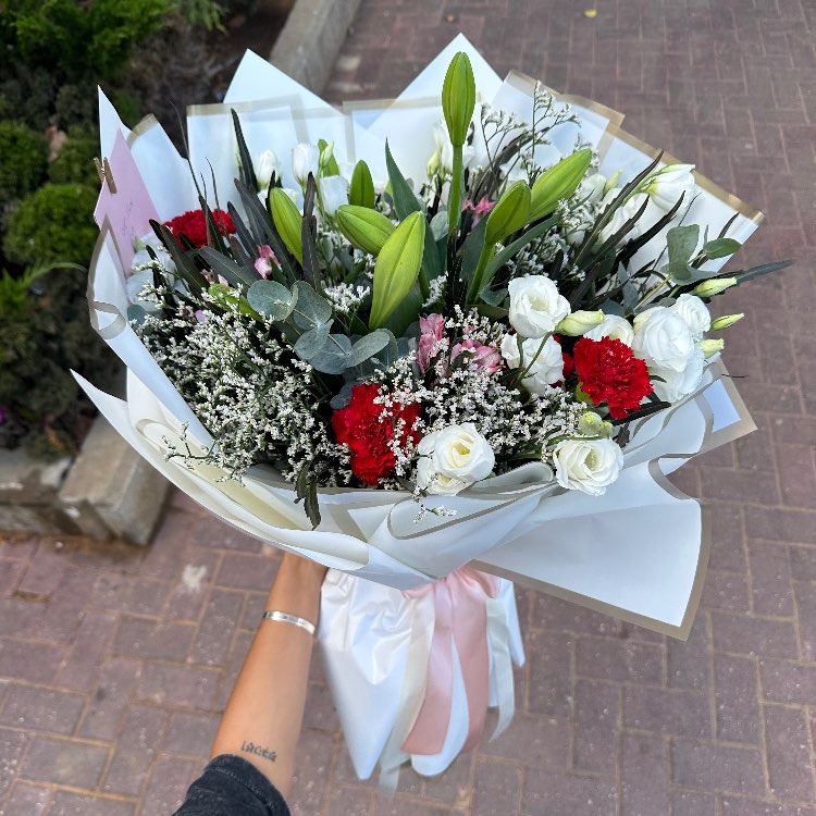 זר אדום לבן