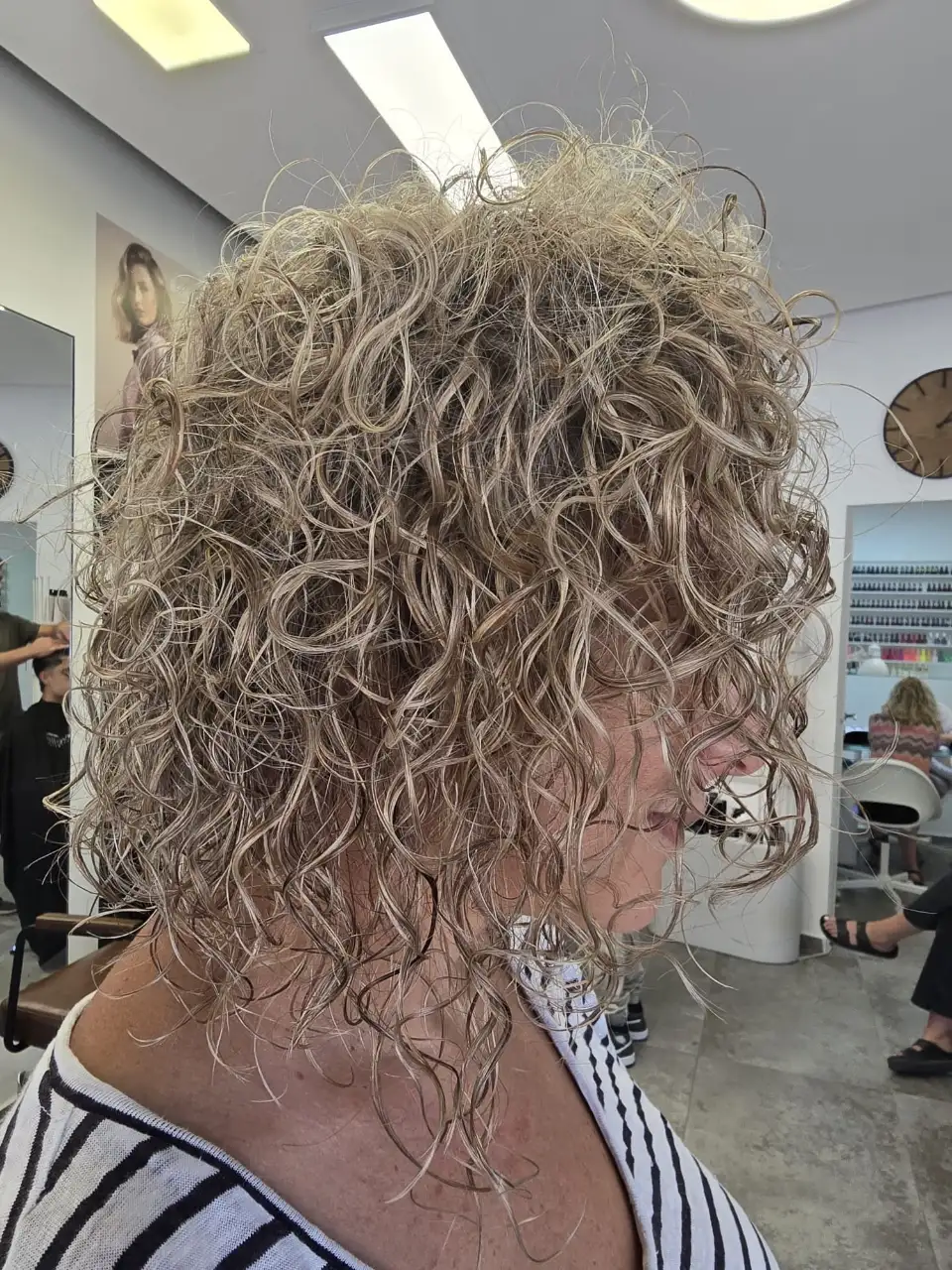 תספורת אישה כולל עיצוב