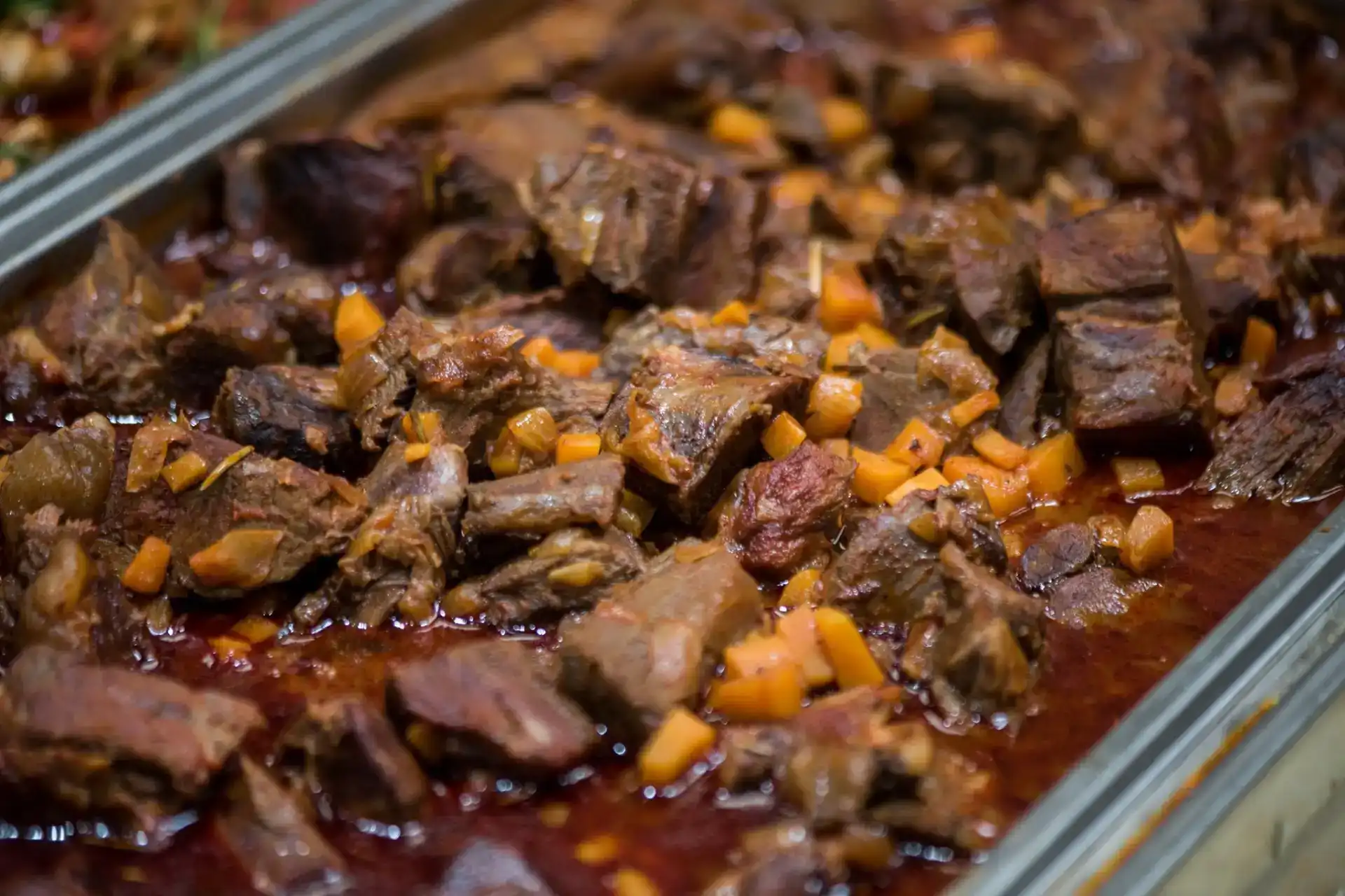 רוסטביף ברוטב