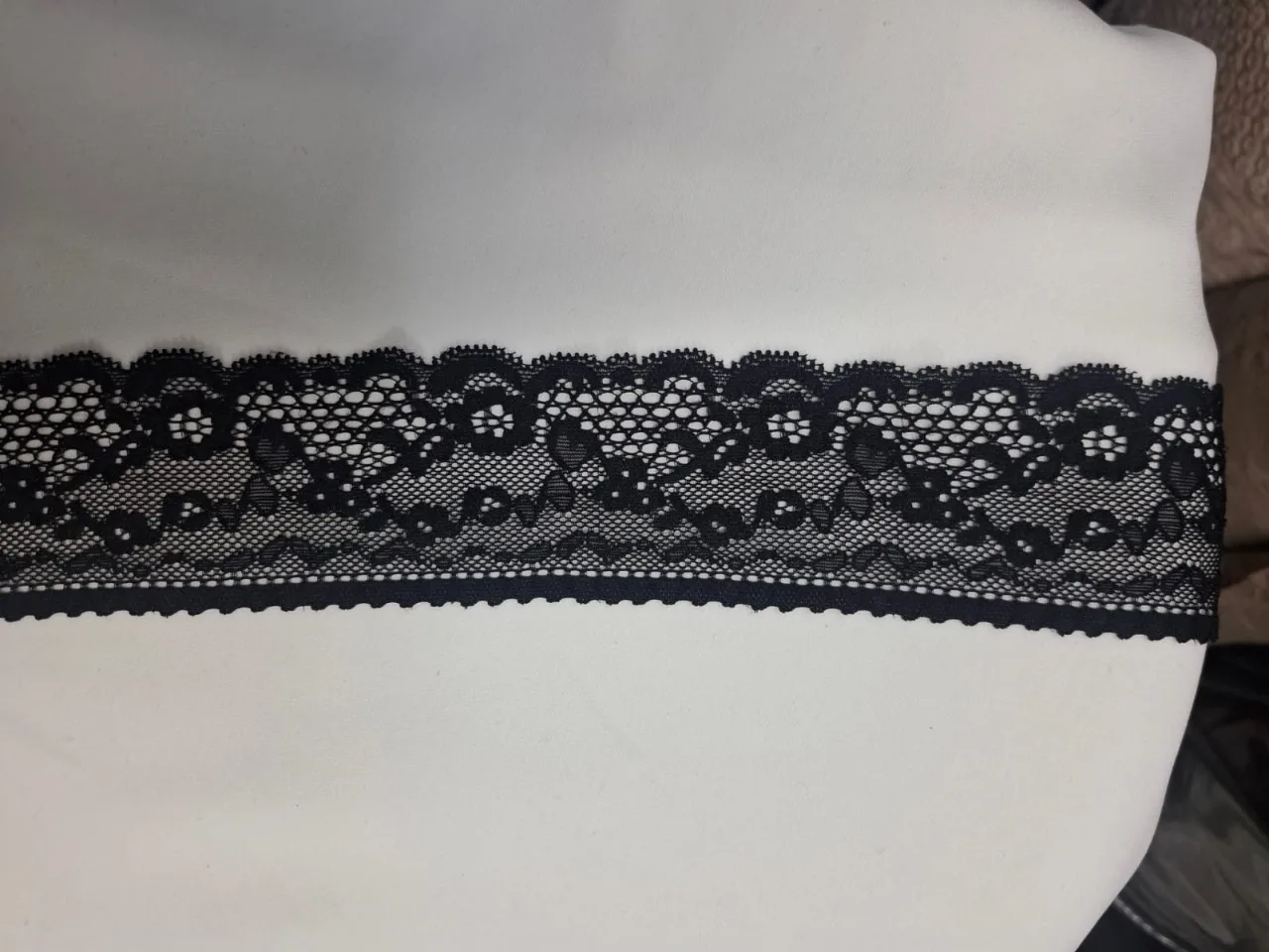 תחרה לייקרה