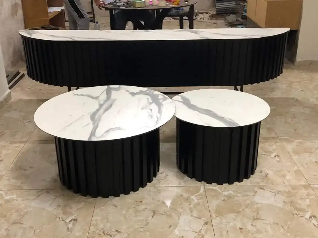 מזנון + שולחנות שיש שחור