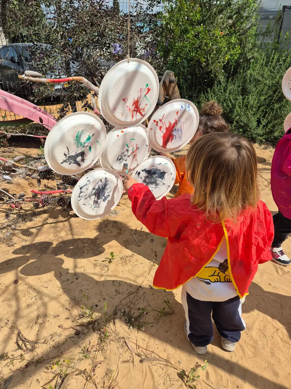 đ¸Dancing Flowers in the Wind: A Creative Outdoor Activity