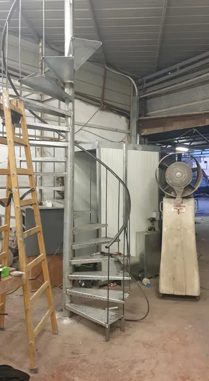 בניית מדרגות