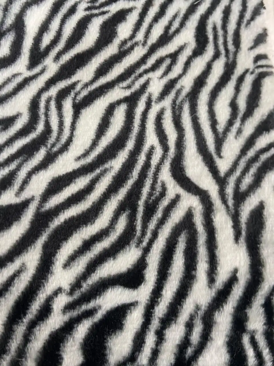 פרווה נעימה מאוד למגע עמיד בכביסה