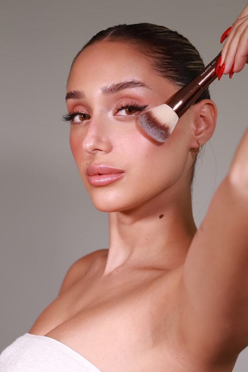 מברשת דו צדדית לאיפור