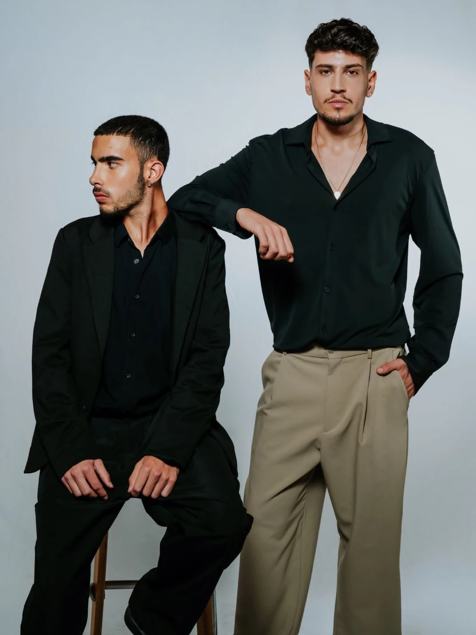 שקד אמויאל