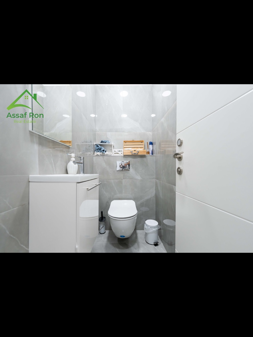 למכירה - דו משפחתי ראשל״צ