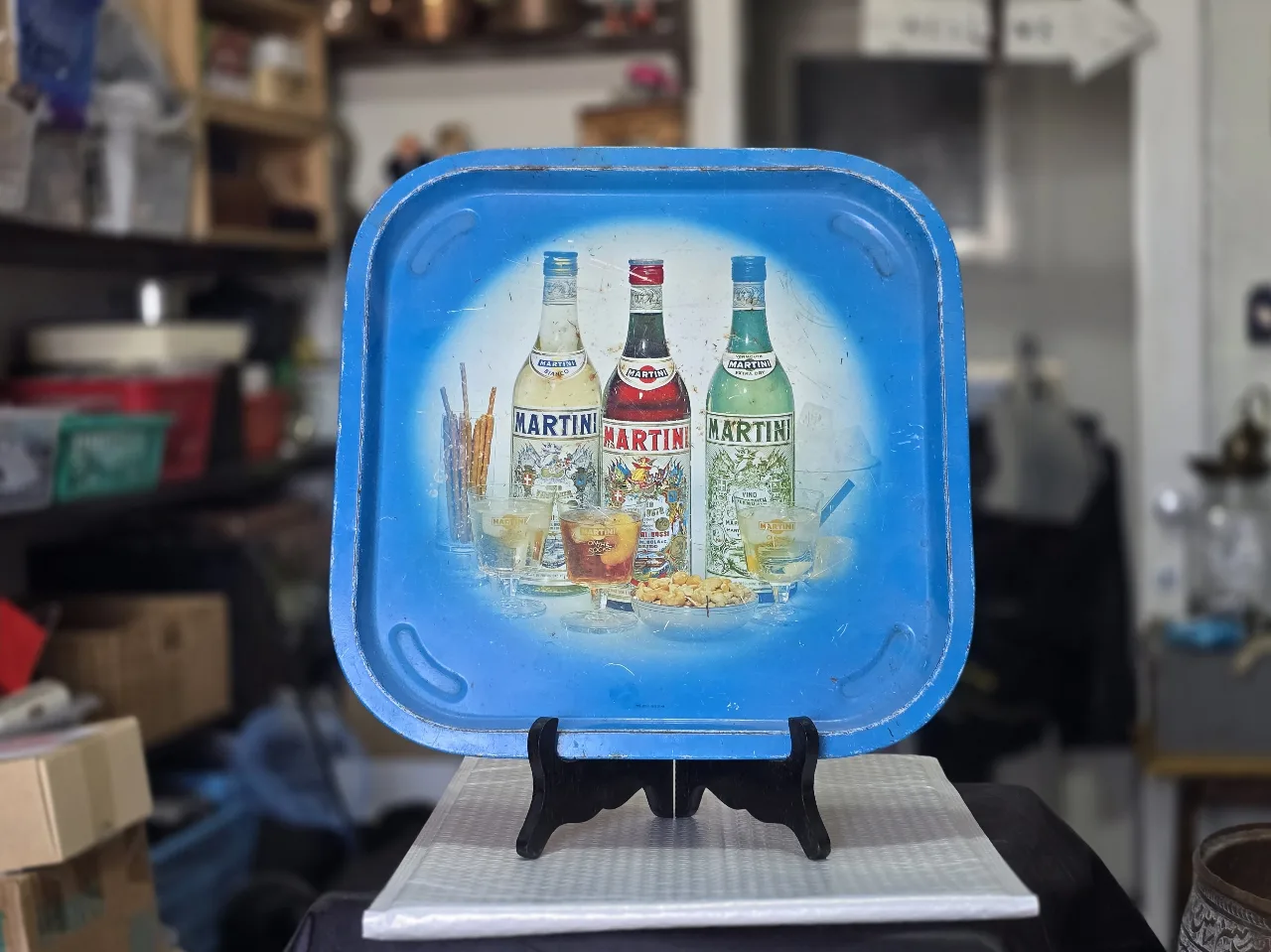 תאור הפריט: מגש מפח פרסומת למרטיני מידות: 34x34 ס"מ  פגעי זמן