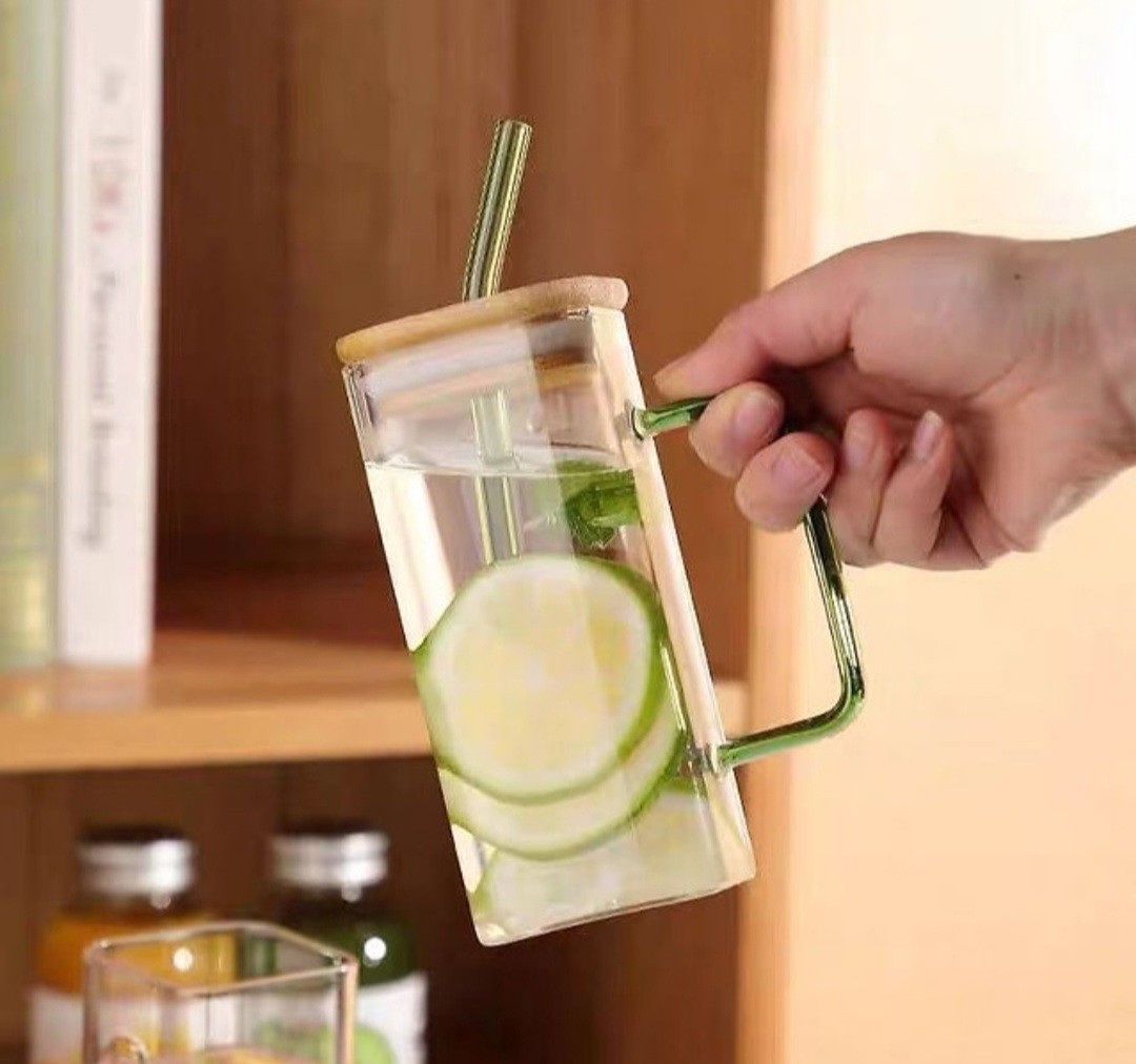 כוס דגם רונדו עם מכסה במבוק 400 מ"ל קש זכוכית