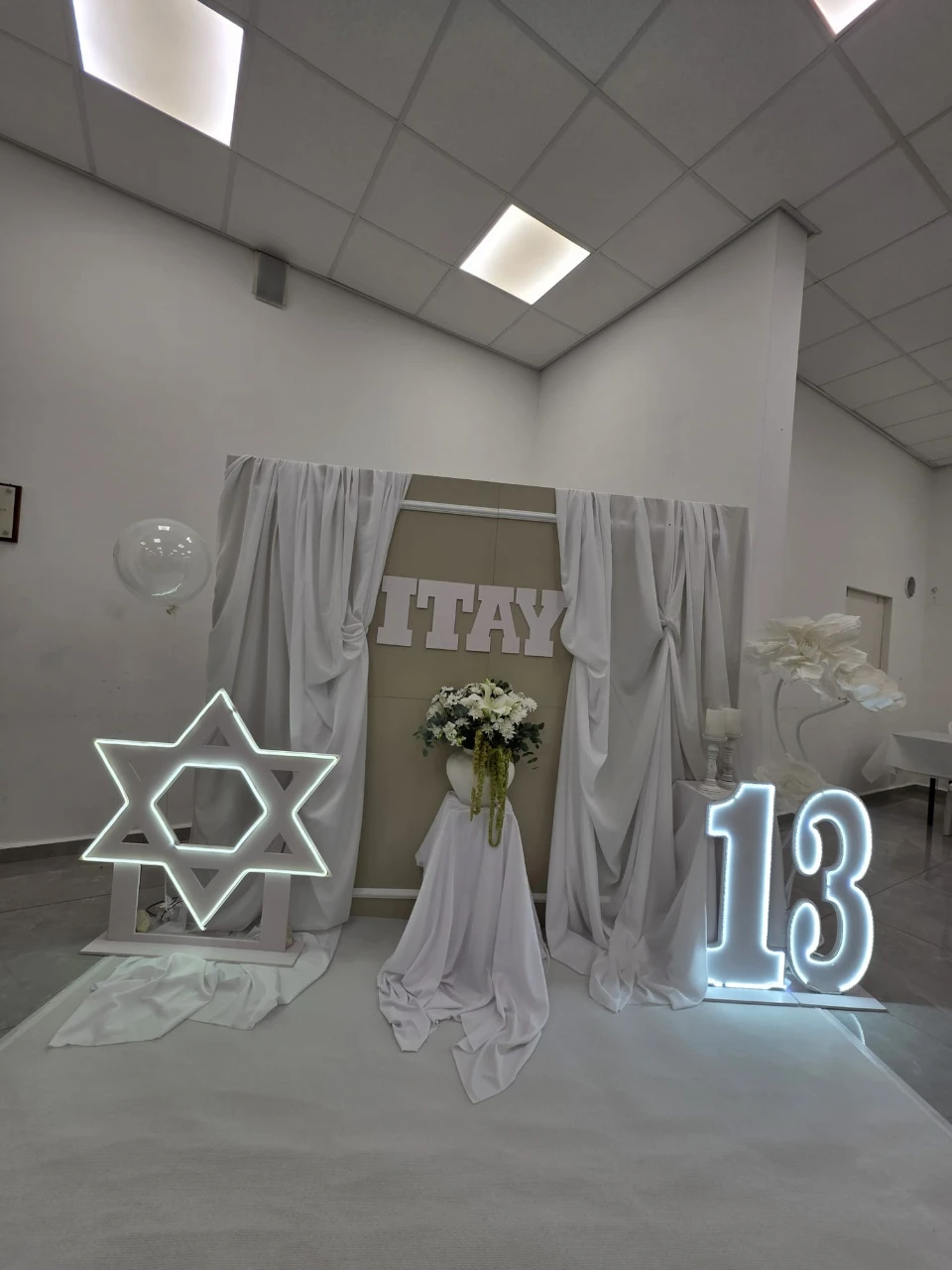 קיר צילום לאירועים