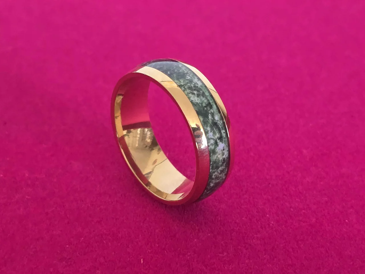 טבעת פלדת אל-חלד מידה 10.5 בגוון ירוק