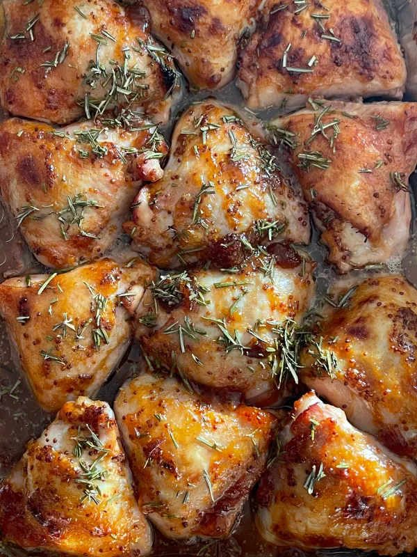 Rosemary apricot chicken thighs (6 pieces)