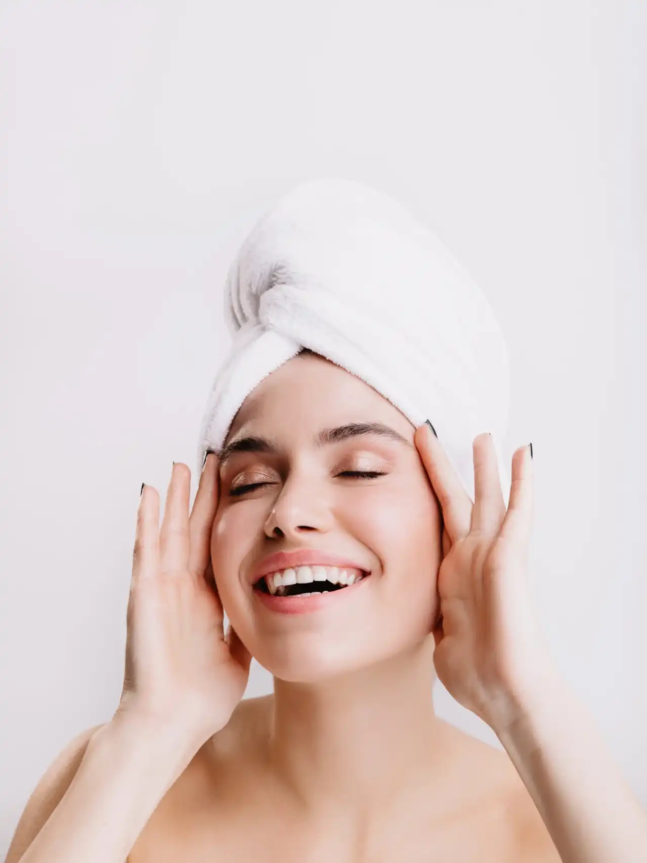 חומצה היאלורונית בצפון – טיפול טבעי להצערת הפנים