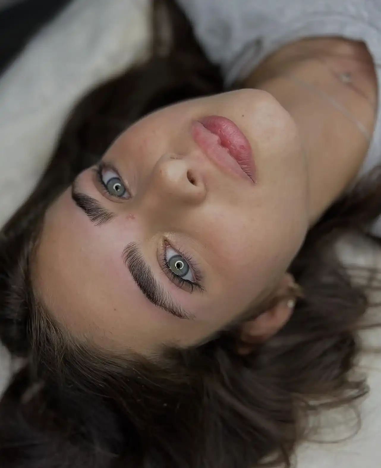 עיצוב ושיקום גבות