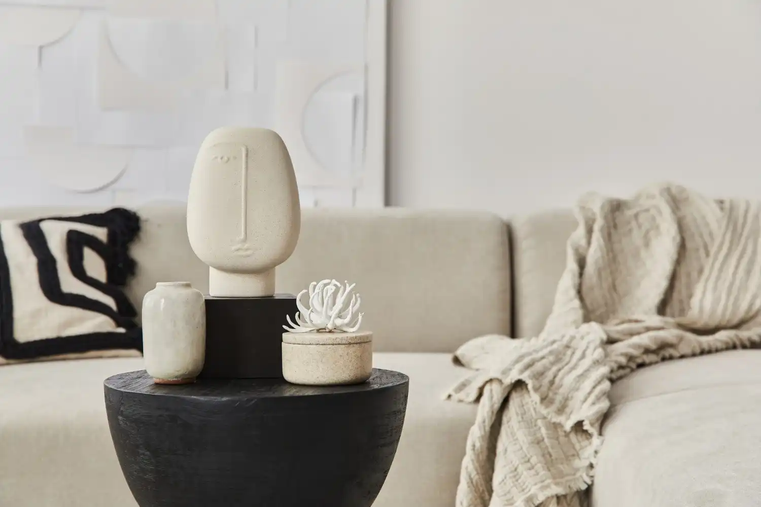 פרטי נוי ועיצוב הבית