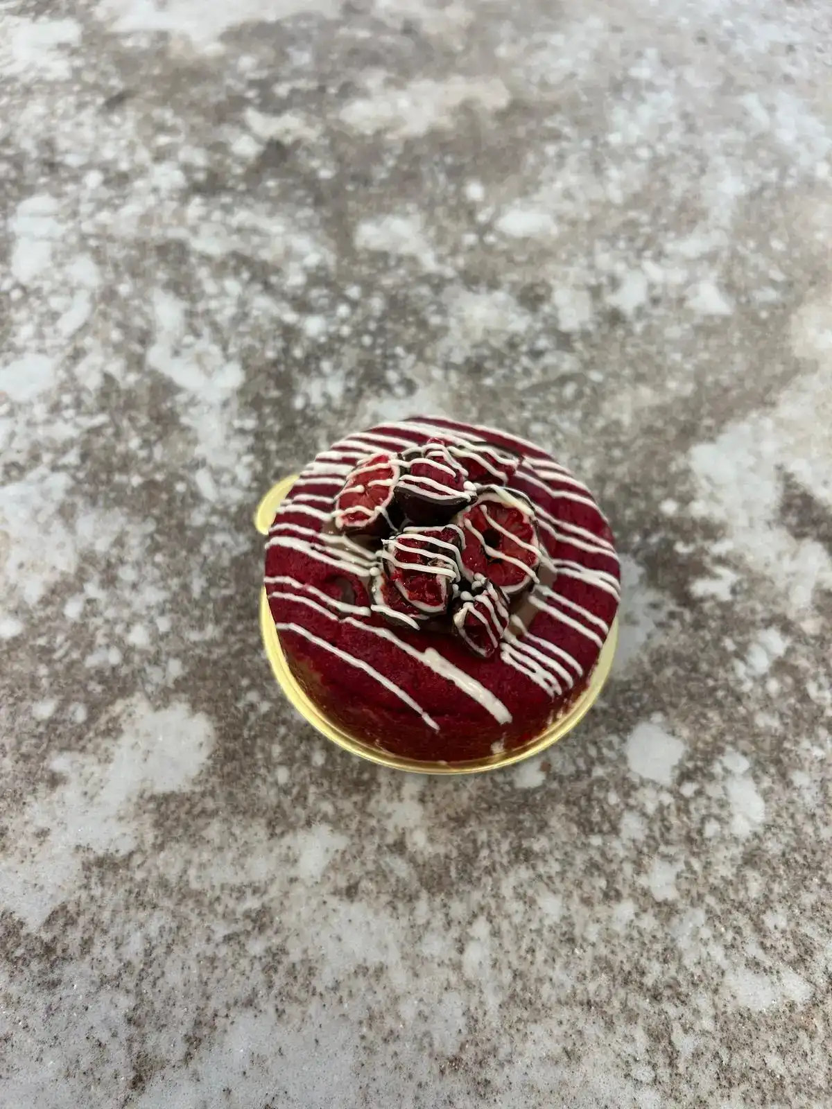 קראמבל קוקיז - מחיר לעוגיה (ניתן לקנות מארז)