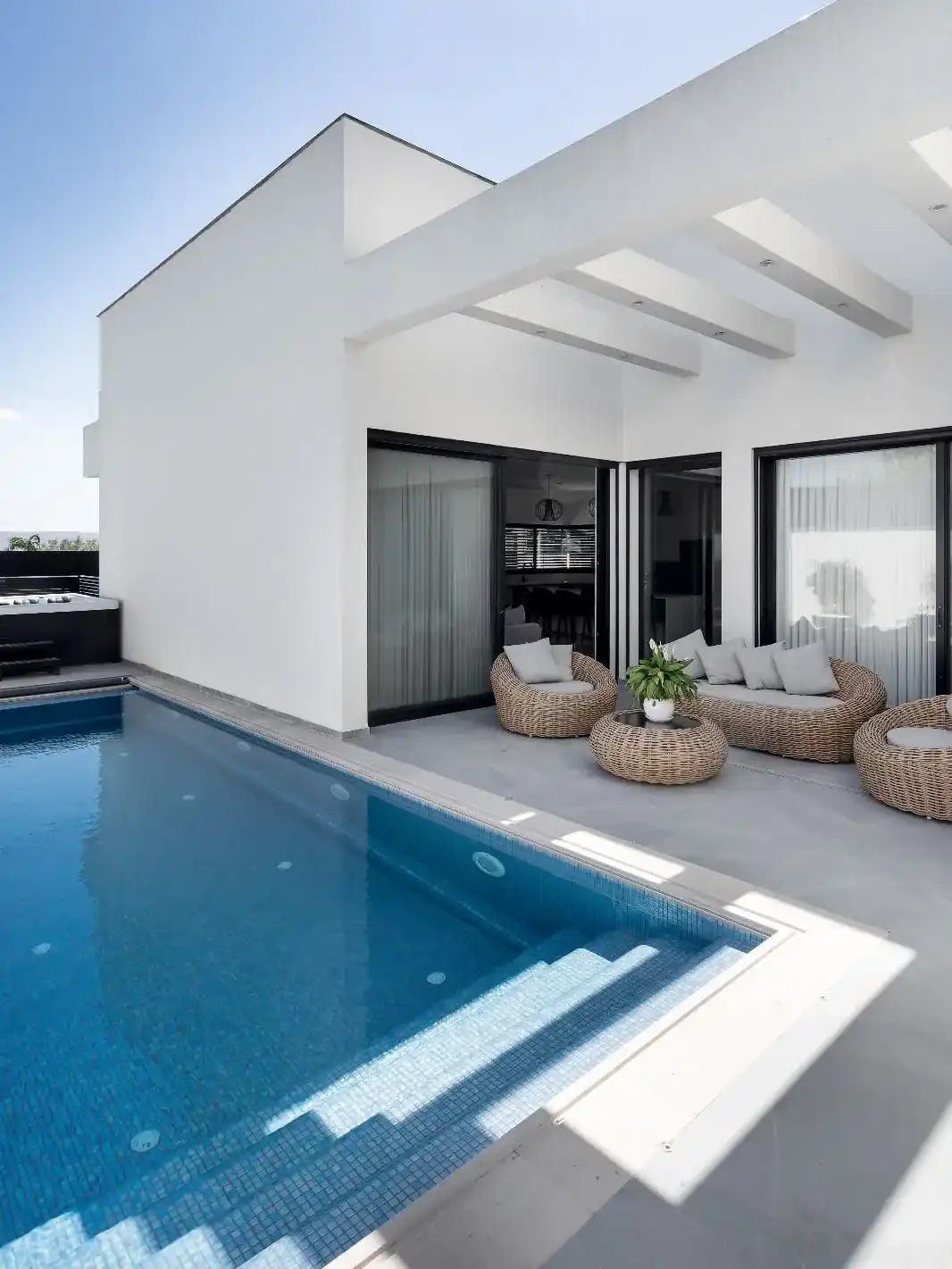 ג'קוזי ספא מפנק