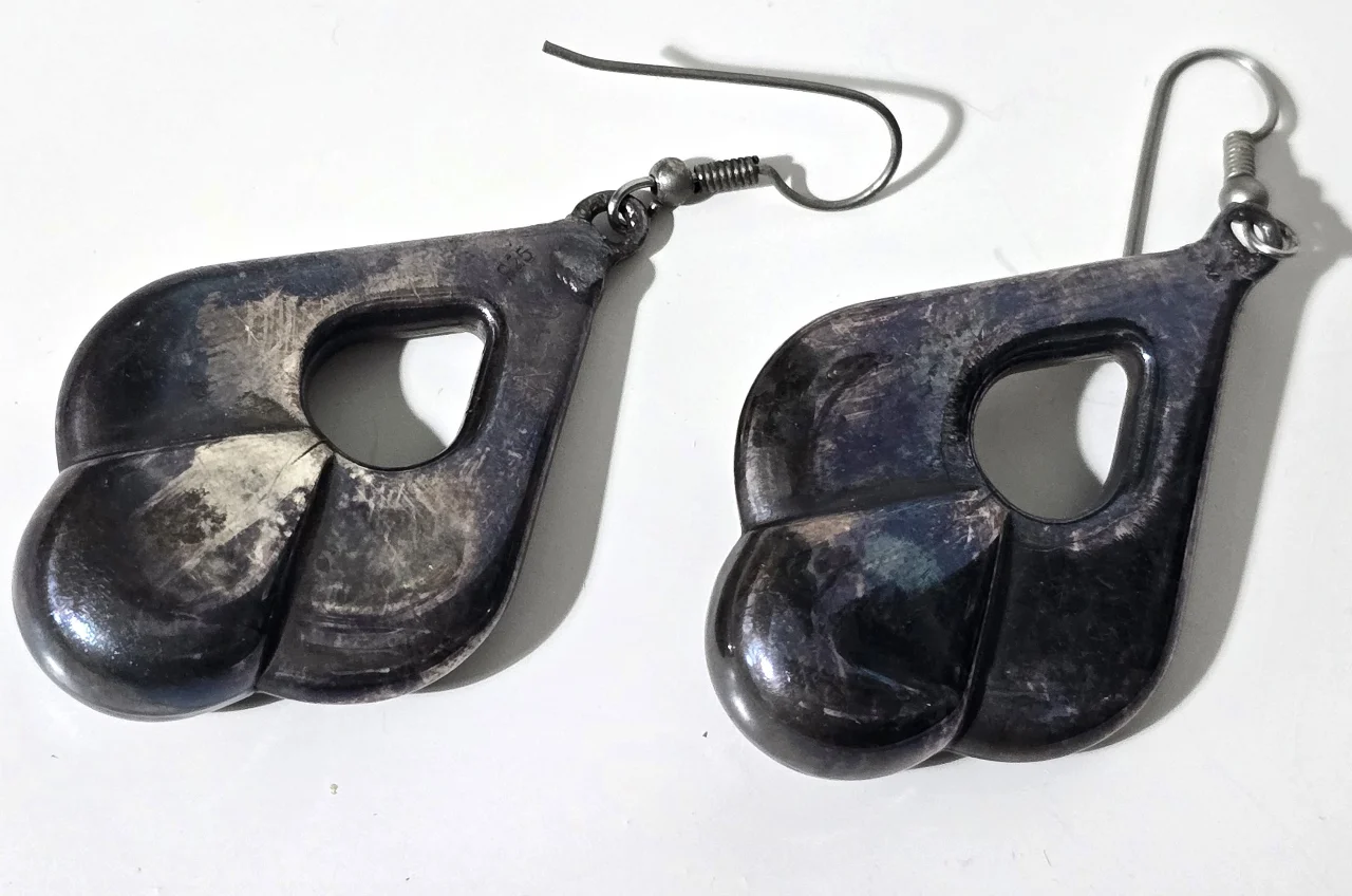 זוג עגילי כסף מלא חתומים 925 משקל 18 גר' אורך 4 ס'מ רוחב 3ס'מ