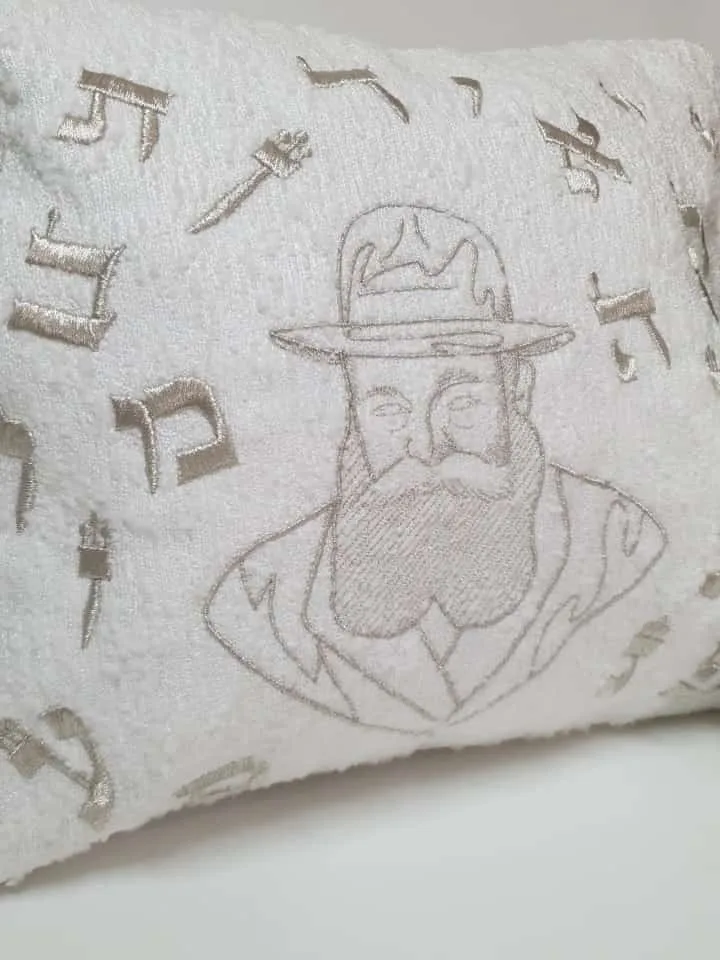 תיקי טלית ותפילין עם רקמת שם