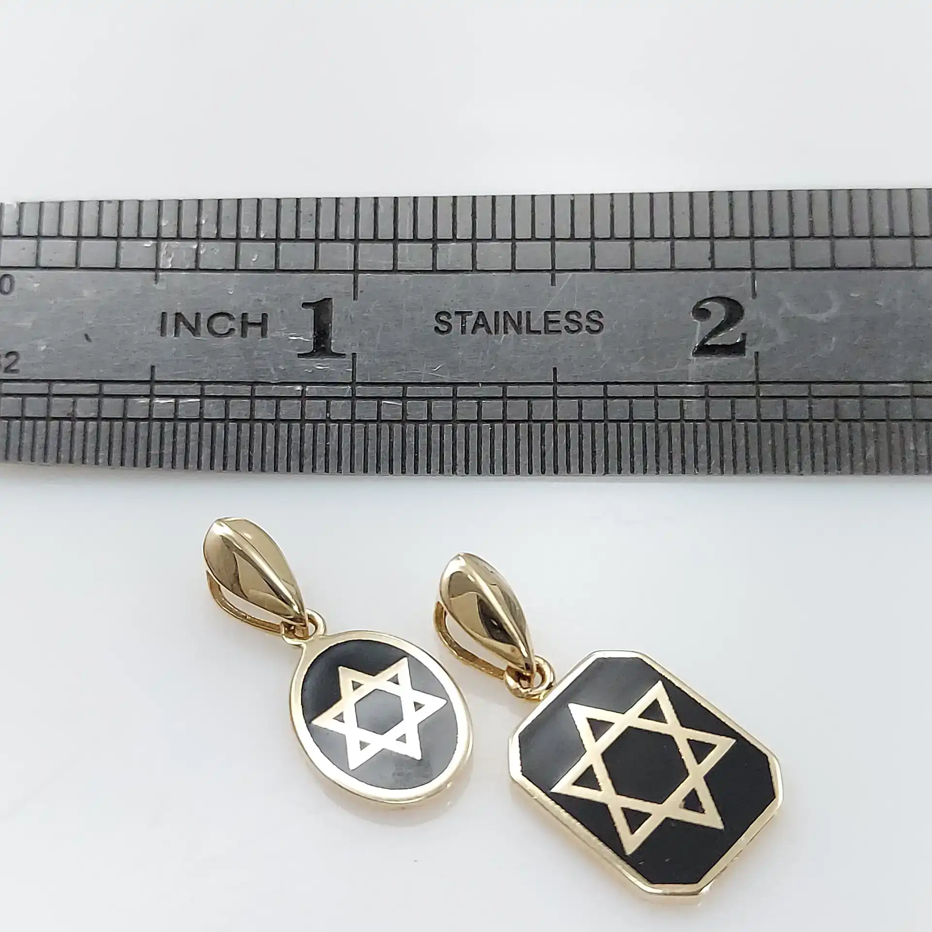 מגן דוד על אוקטגון אוניקס שחור 14K