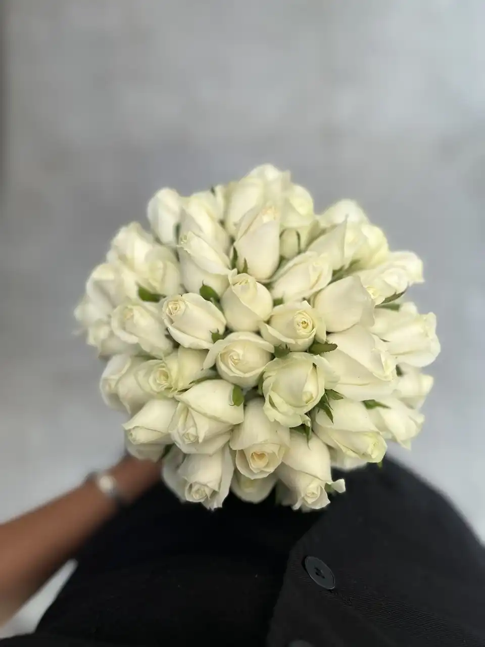 זר כלה ורדים שמנת קלאסי 