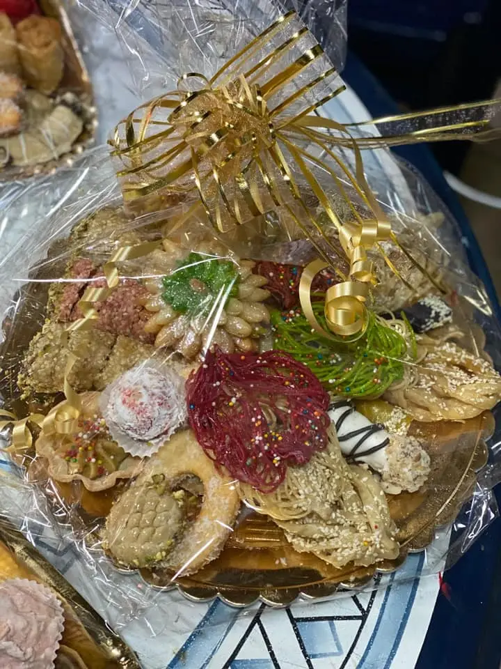 איך לבחור את המגש המתאים לאירוע שלך