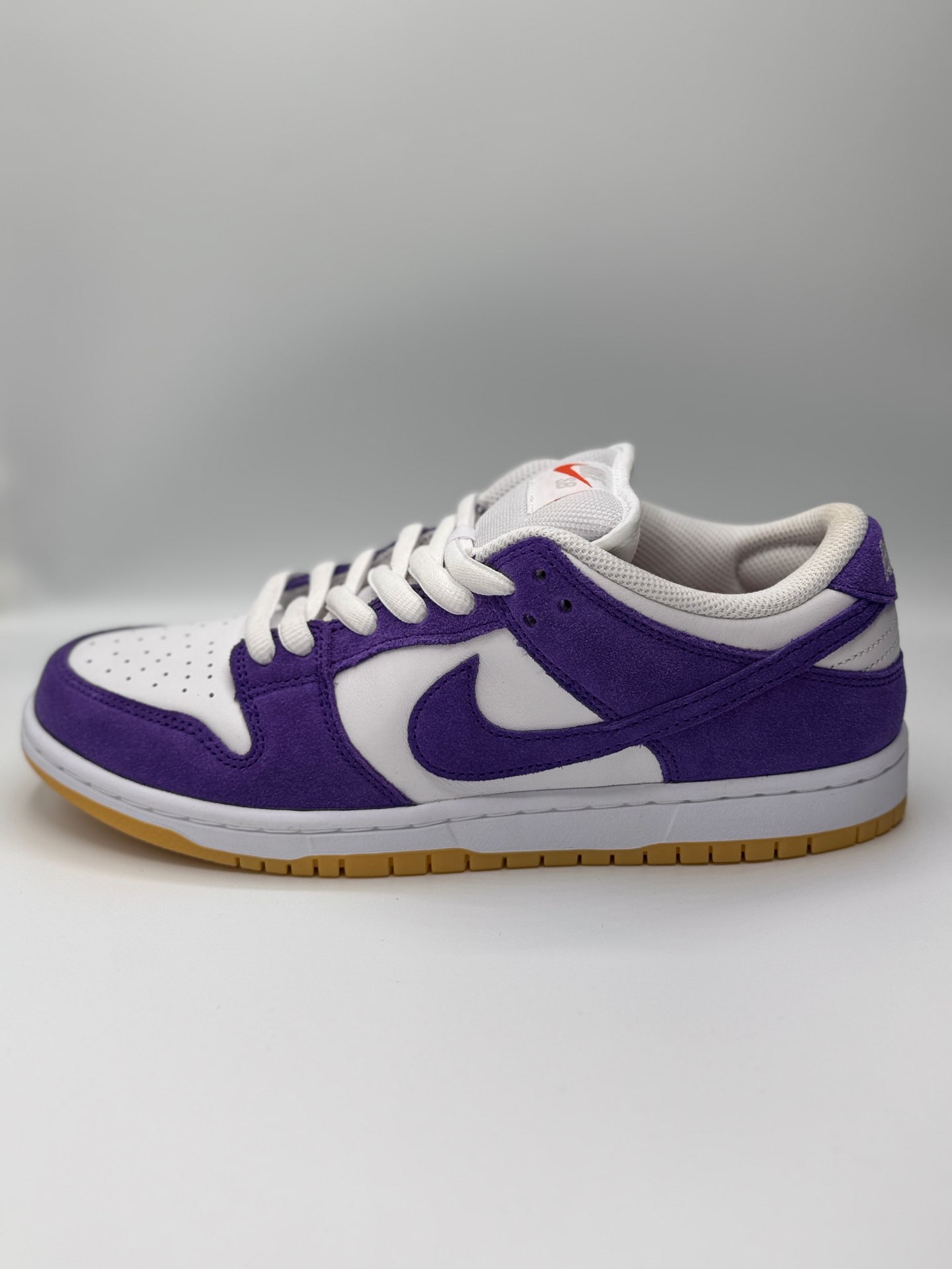 ״Nike SB Dunk Low Pro ISO “Orange Label Court Purple