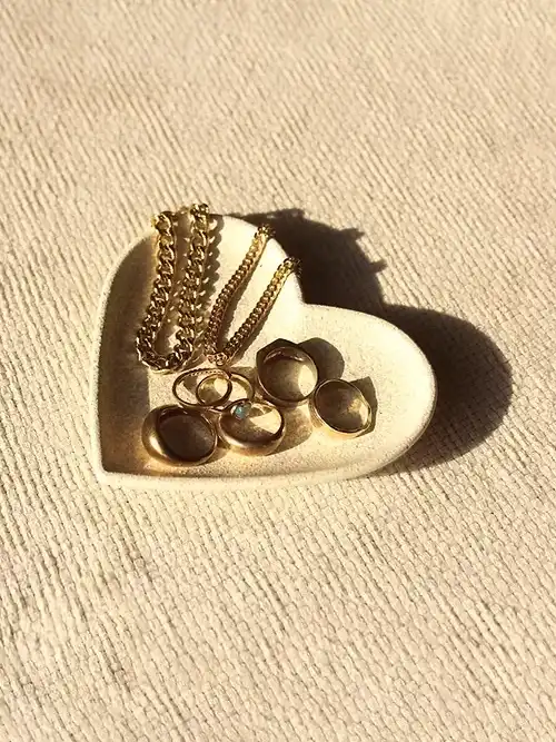 מגש תכשיטים לב