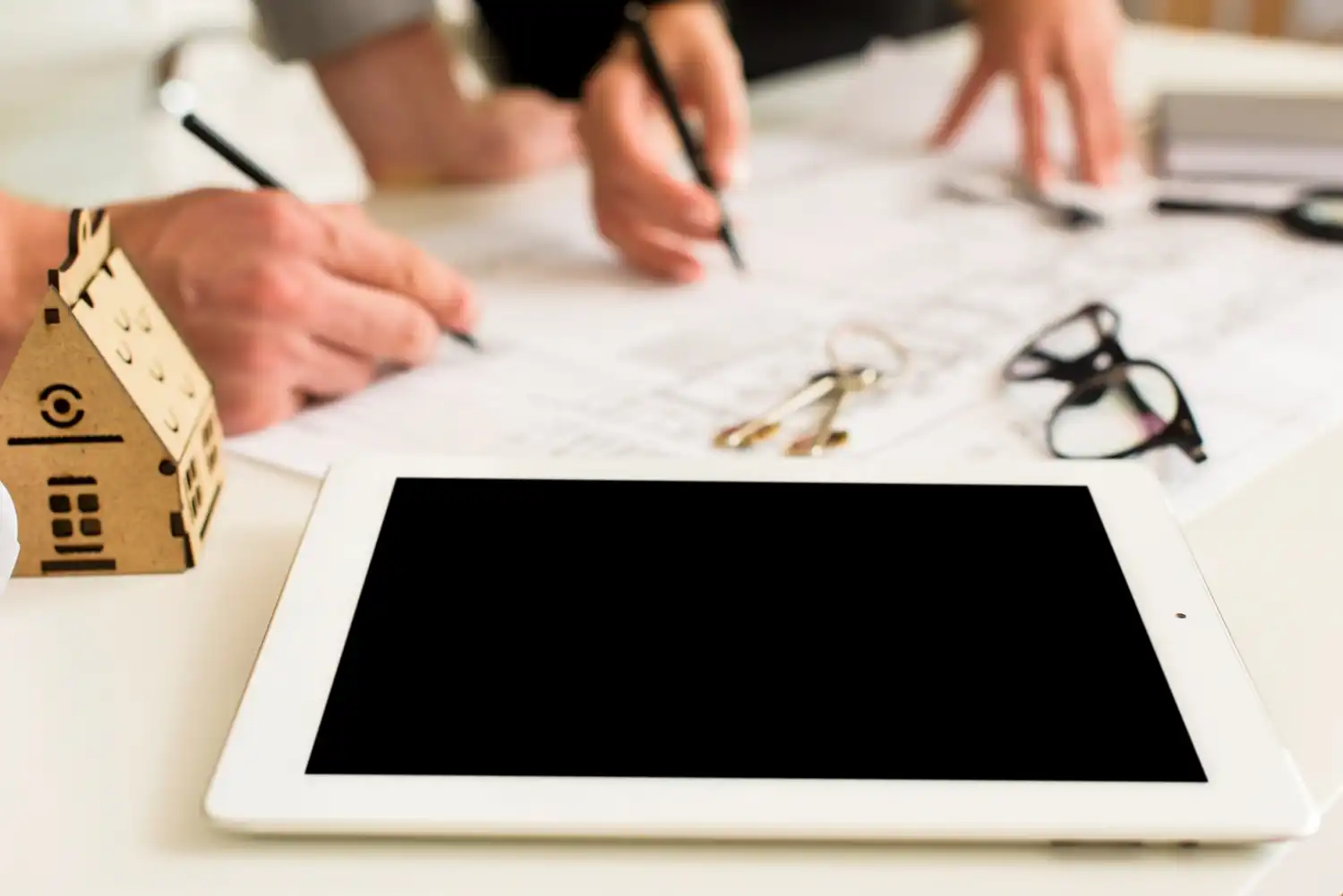 שירותי שיווק לנדל״ן – אסטרטגיה חכמה שמוכרת בתוצאה ולא בהבטחה