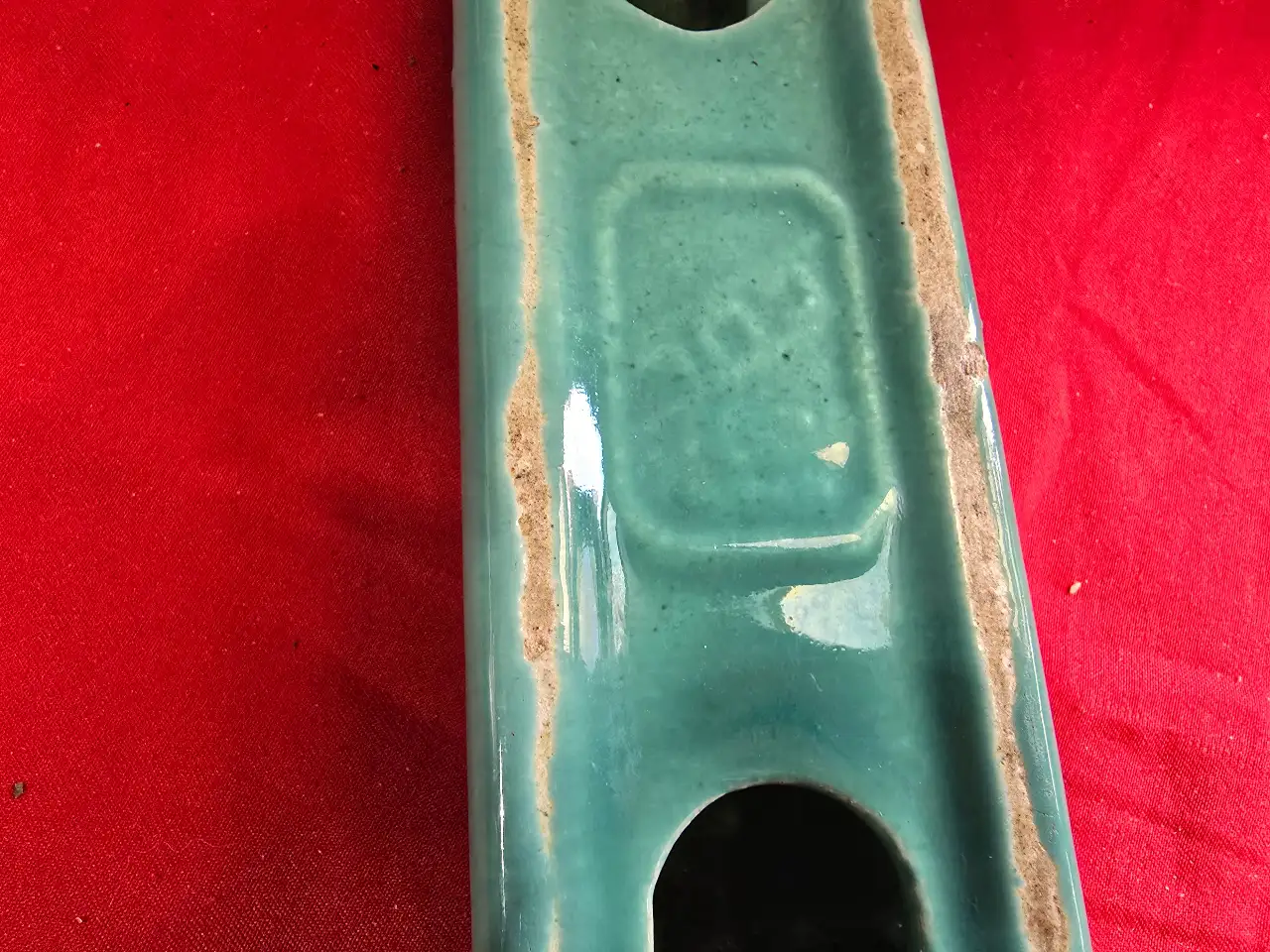 חנוכיה קרמית וינט'ג שנות ה.50\60 חתומה מאחור ....פחר......בית מלאכה לקרמיקה שנקרא (פחר קרמיקה אומנות)