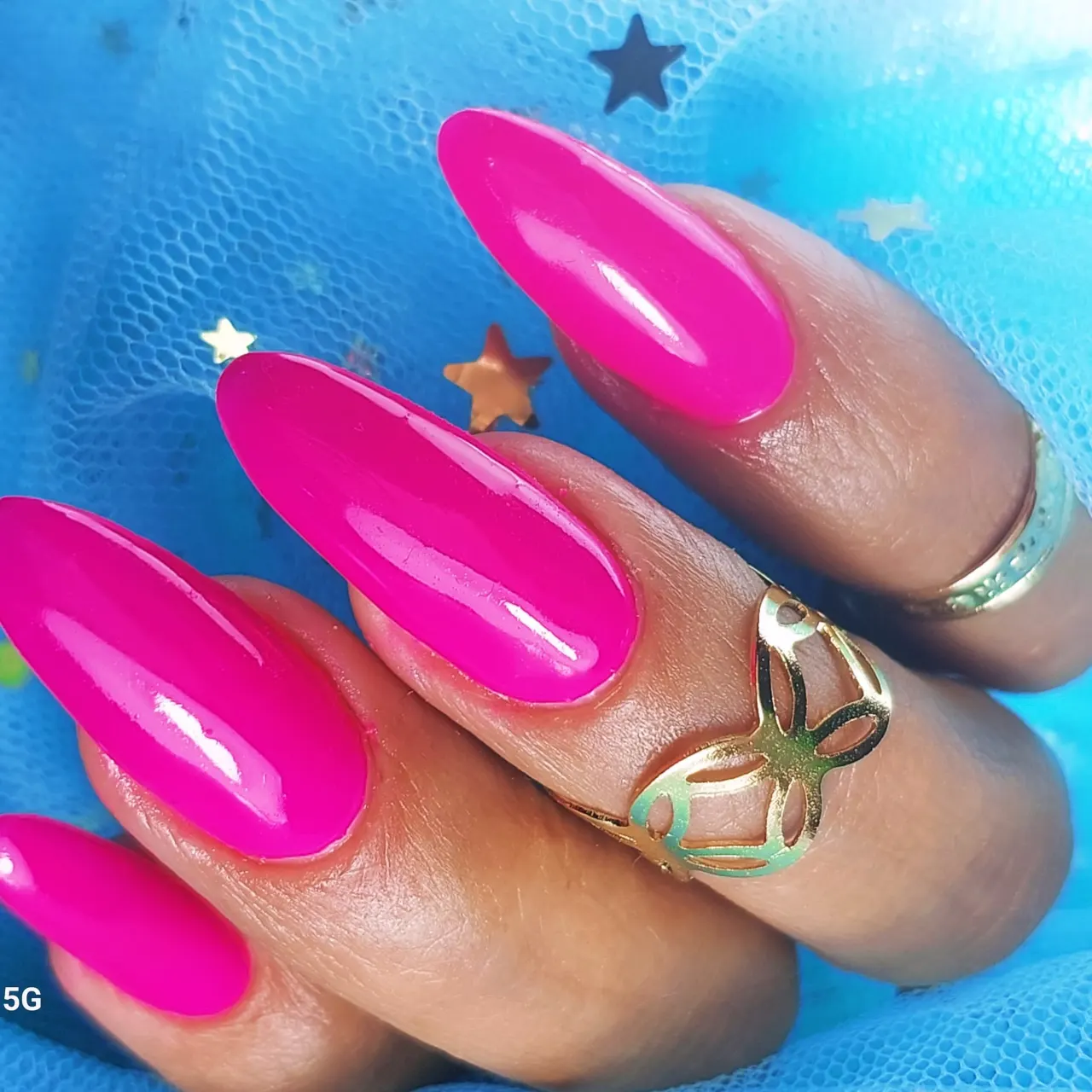 תיקון מבנה אנטומי עם לק ג'ל