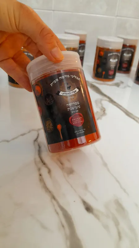 עיצוב מדבקה לקופסאות תבלינים