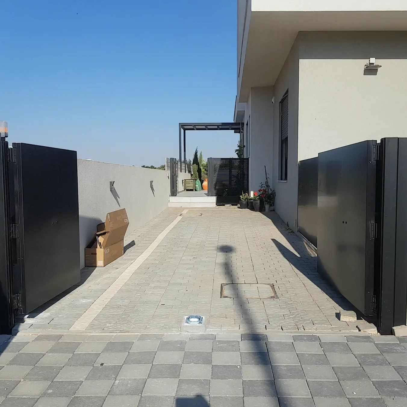 5 טיפים לתחזוקת שערים חשמליים בבית