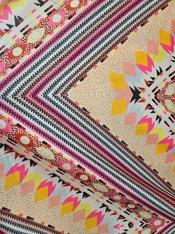 סטן לייקרה מודפס חדש