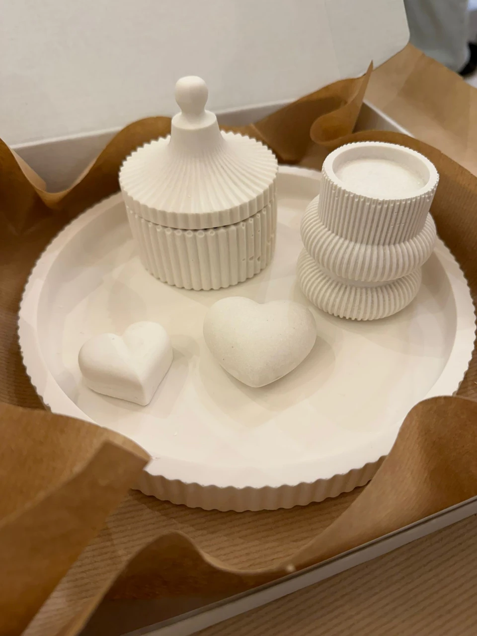 מכירת מוצרי בטון בעבודת יד בהתאמה אישית