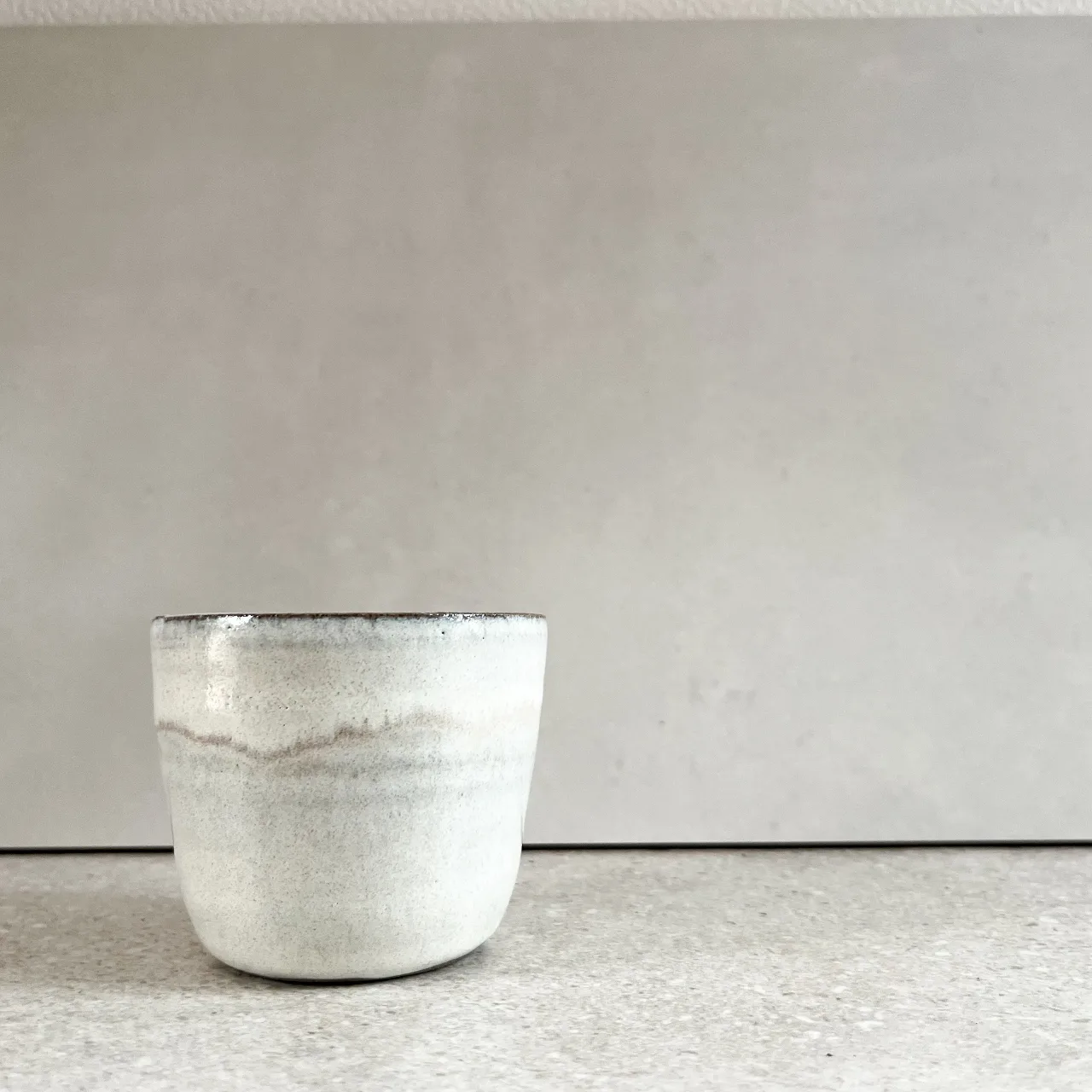 ספל ״לבן מעושן״