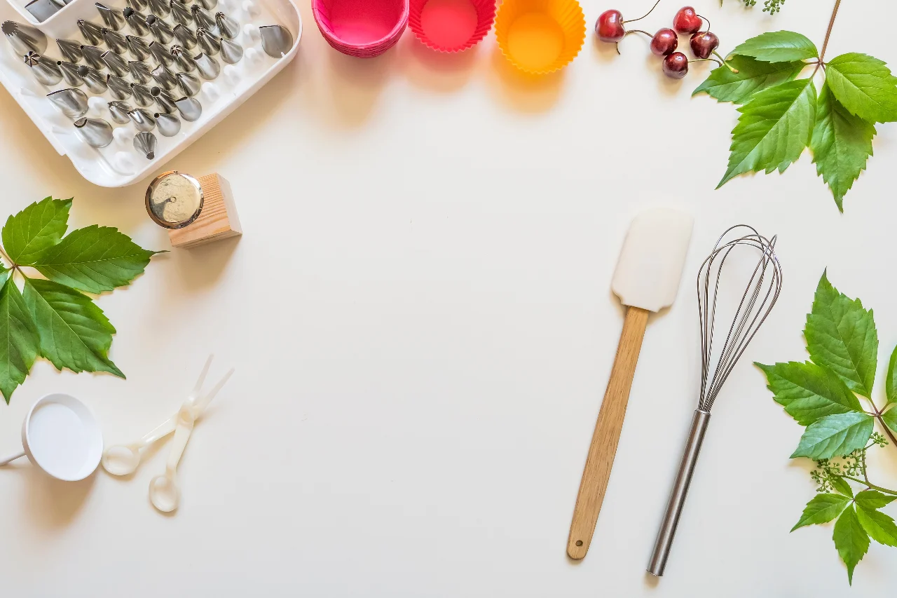 איך סדנאות בישול טיפוליות תומכות בהתמודדות עם רגשות ומתח