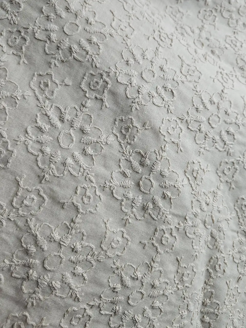 כותנה תחרה שווצרי קיים בלבן , בג, שחור.