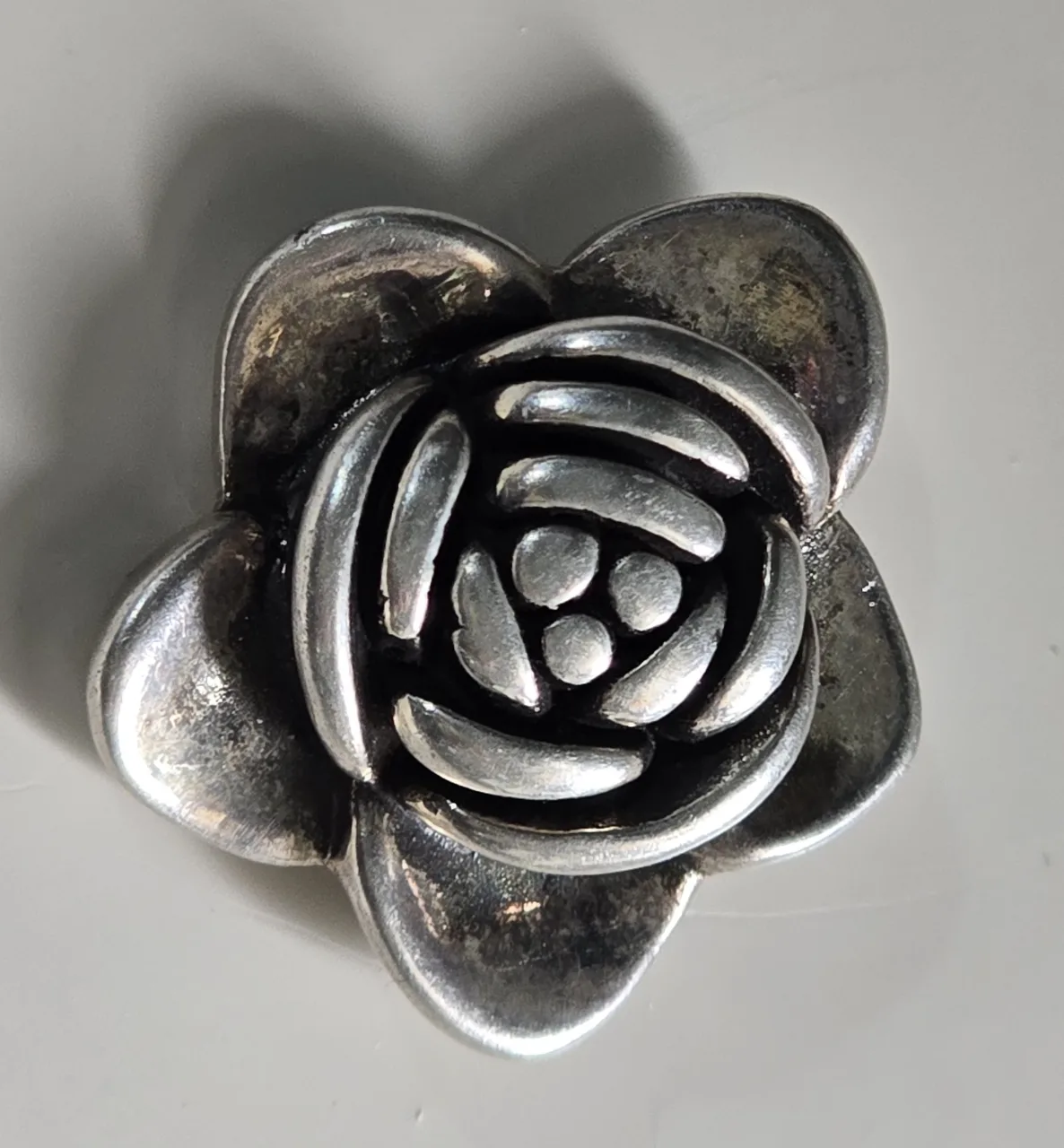 סיכת כסף 925 וינט'ג בצורת שושנה הטבעת כסף מלא